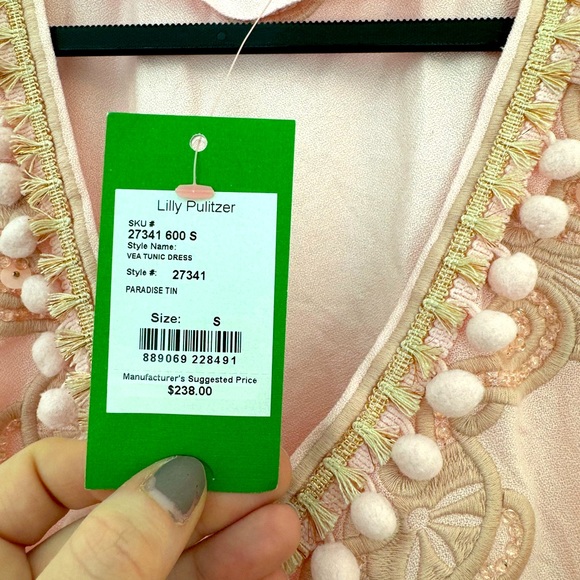 NWT Lilly Pulitzer Vea tunic dress, size small. Retail $238 - Picture 3 of 10